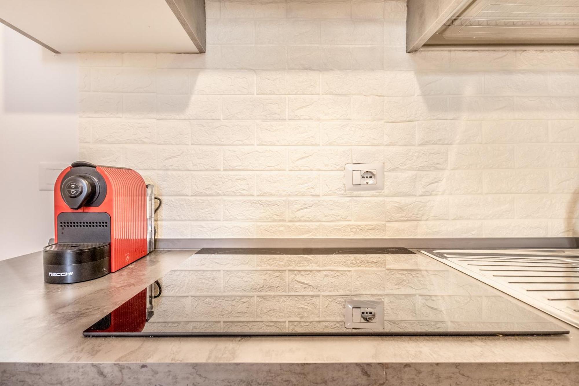 A Casa Di Max - Battistini Station 